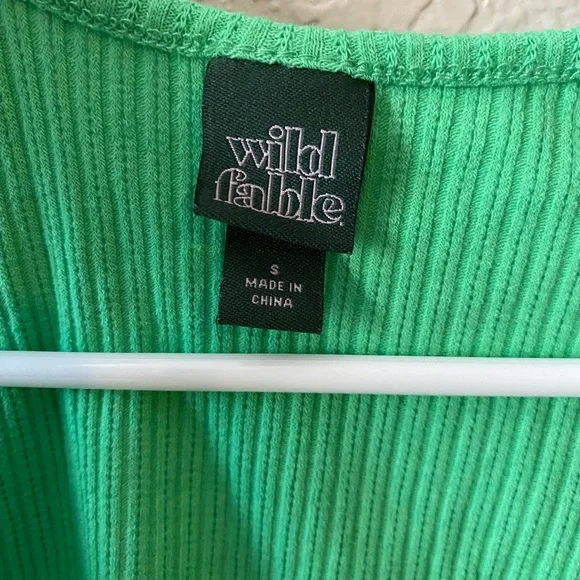 XS Wild Fable Super Cropped Top - Picture 2 of 3